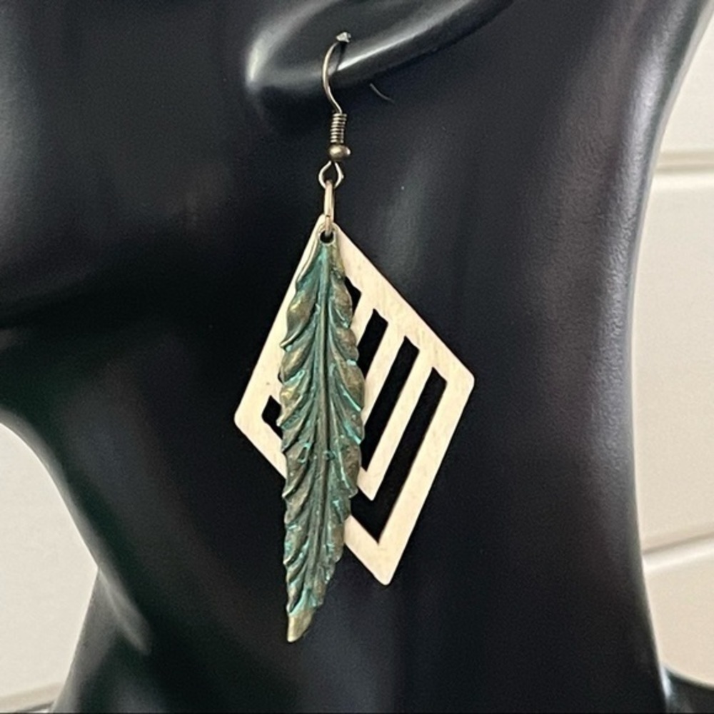 2/$29 Handmade Carved Wood Brass Feather Earrings 3” Boho Geometric Western - Picture 4 of 4